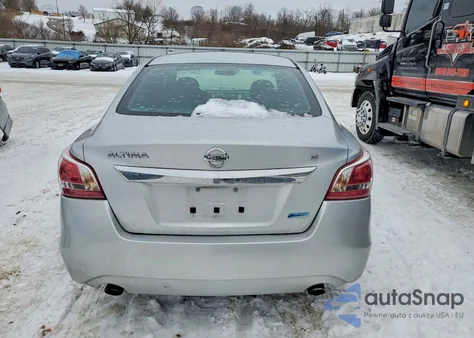 2013 Nissan Altima 2.5 z USA, uszkodzony, nr VIN 1N4AL3AP8DC187748